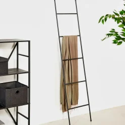 FERRO Escalera Decorativa Negro|CASA