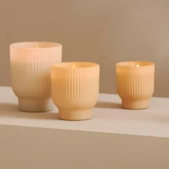 MONA Vela Perfumada Crema|CASA Online